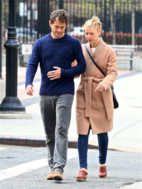 Claire Danes And Her Husband Hugh Dancy Out In New York 04252017