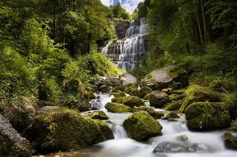 Cascade Léventail Waterfall France