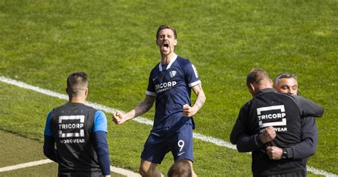 Der vfl bochum und holstein kiel können heute vorzeitig den aufstieg in die bundesliga perfekt machen. VfL Bochum: Neururer und Zoller erklären, warum Bundesliga ...