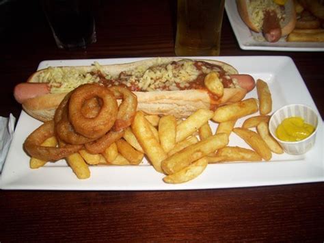 The Gourmet Hot Dog Picture Of The Green Parrot Perranporth