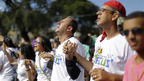 Brazil S Evangelicals A Growing Force In Prayer Politics Wjct News
