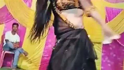 Индийский горячий танец Xhamster