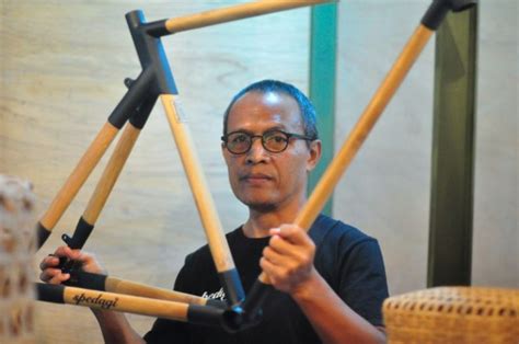 Indonesian Designers Wheels Behind Leaders Bamboo Bike Bromance
