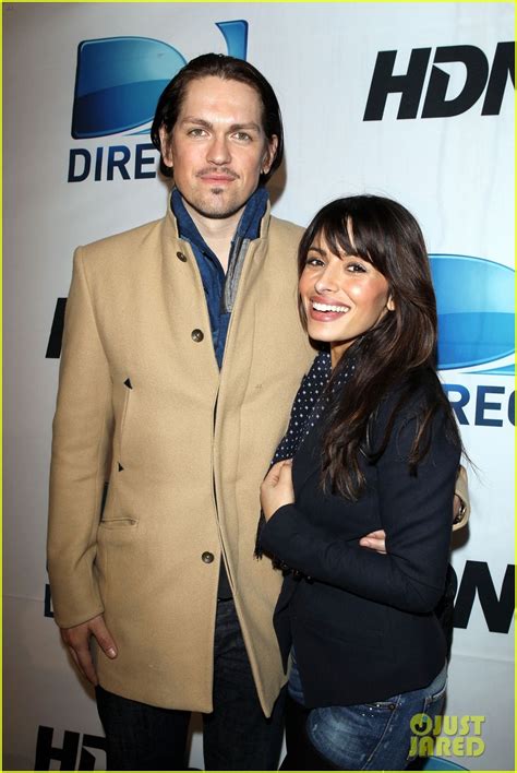 Steve Howey And Sarah Shahi Split After 11 Years Of Marriage Photo