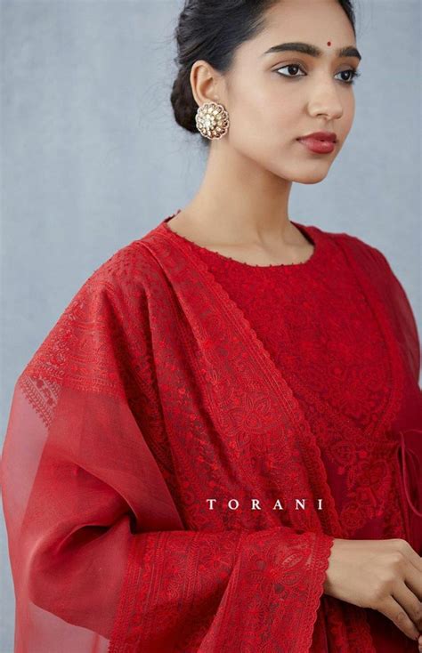 Pin By Srishti Kundra On Desi Attire Fashion Saree Sari