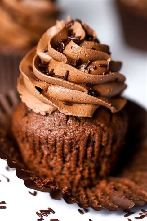Easy chocolate cupcakes are moist, easy, homemade chocolate cupcake recipe that makes a great base for any flavor of frosting. Chocolate Cupcakes - The BEST Ever Easy Recipe!