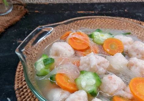 Bisa diandalkan untuk berbagai suasana, berikut resep lengkapnya! Resep Sop soun bola udang oleh Nila Shanif - Cookpad