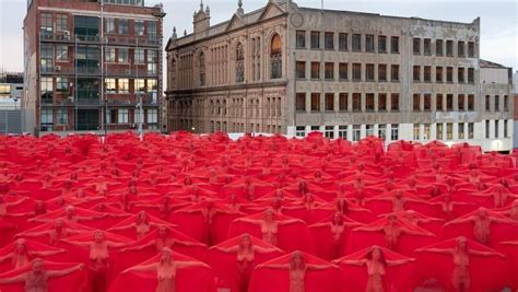 Us Artist Reveals Nude Installation Work Daily Liberal Dubbo Nsw