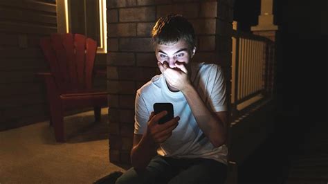 Tres Claves Para Combatir El ‘sexting Entre Adolescentes