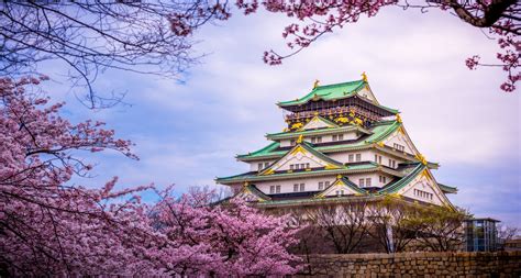 As japan's third largest and second most important city, osaka has a lot to offer visitors. Osaka Castle: Historic and Must See Symbol of Osaka ...