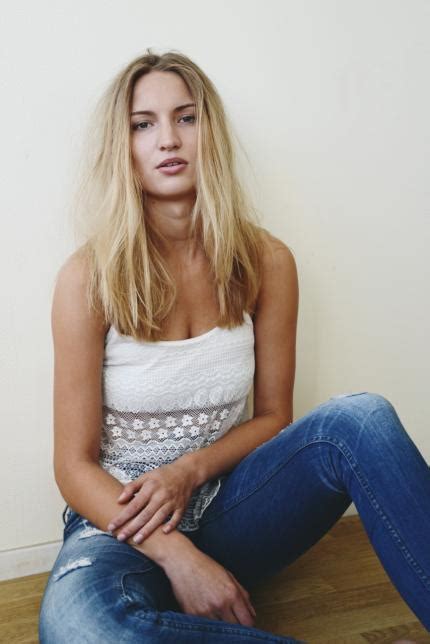 Model Hanneke Boeken Via Models Inc Int
