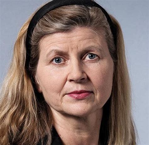 In berlin gibt es über 350 angezeigte tierärztliche hausapotheken. Arbeitsministerin: Ursula von der Leyen - Die Sozial-Nanny ...