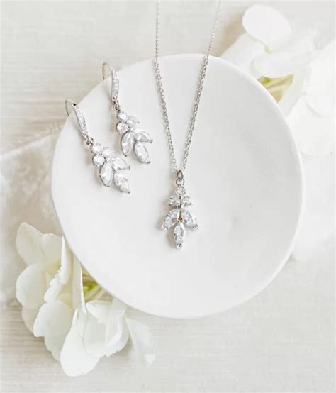 7 Best Bridesmaid Jewelry Sets To T Right Now Emmaline Bride