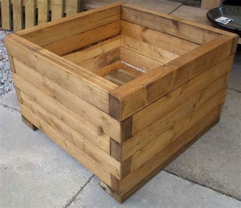 Diy Wooden Planter Box Ideas 16 Building Planter Boxes Diy Wooden