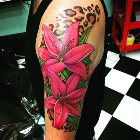 This birth flower is quite noticeable and dramatic. 80+ Lily Flower Tattoo Designs & Meaning - Tenderness ...