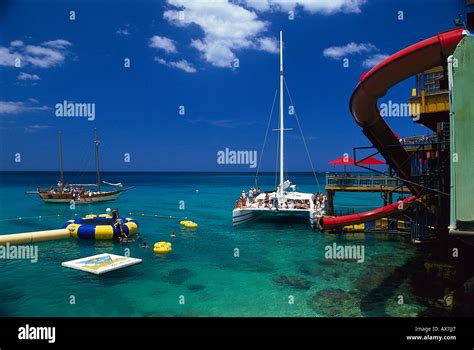 Montego Bay Jamaica Party Hi Res Stock Photography And Images Alamy