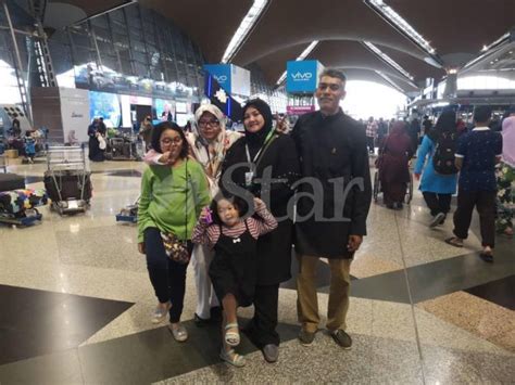 Dari pada anda repot, ribet dan tidak ada waktu apalagi jika anda. Isteri 'ikut' suami sehari selepas dikebumikan di Makkah ...