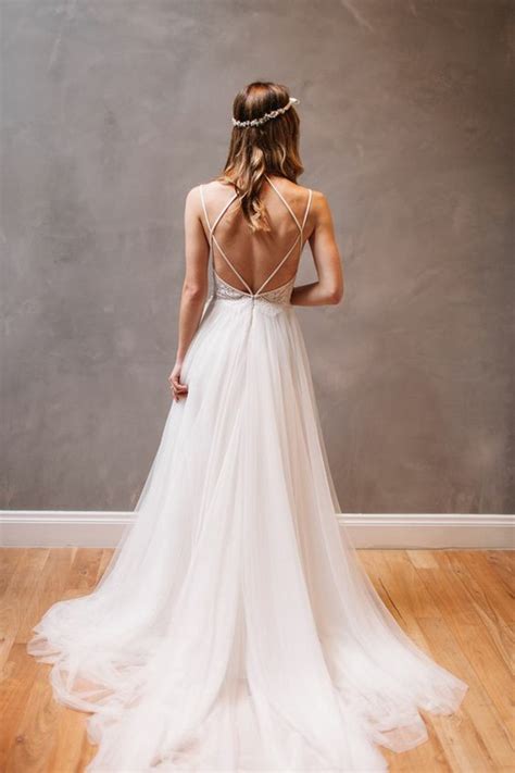 La Robe De Mariée Simple Et élégante 70 Photos Pour Choisir La Meilleure