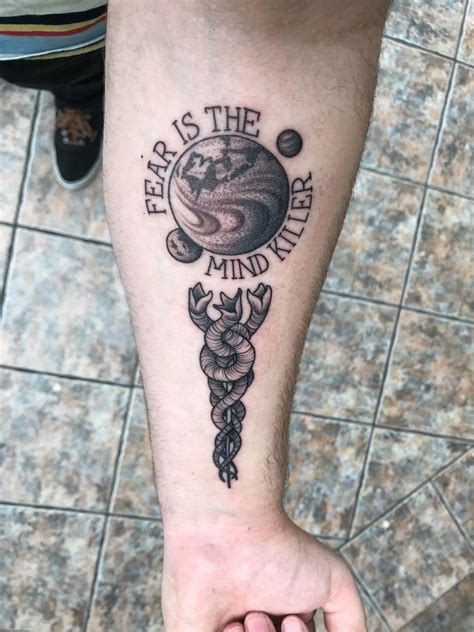 On the planet caladan, duke leto of the house of atreides is preparing to leave for his new position as the governor of arrakis, a desert planet with valuable resources of melange, a spice drug that. My Dune tattoo : dune