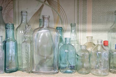 Tips To Identify Value Old Duraglas Bottles Guide
