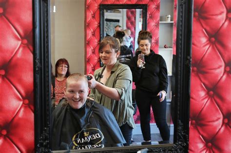 Look Anglesey Womans Close Shave In Memory Of Pal Ben Calveley