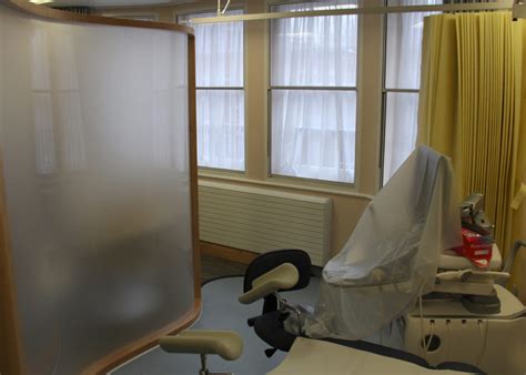 Duke of edinburgh has been treated at the hospital. King Edward VII's Hospital - Consulting Room Suite ...