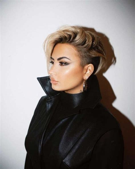 Demi Lovato Debuts New Blonde Half Shaved Haircut
