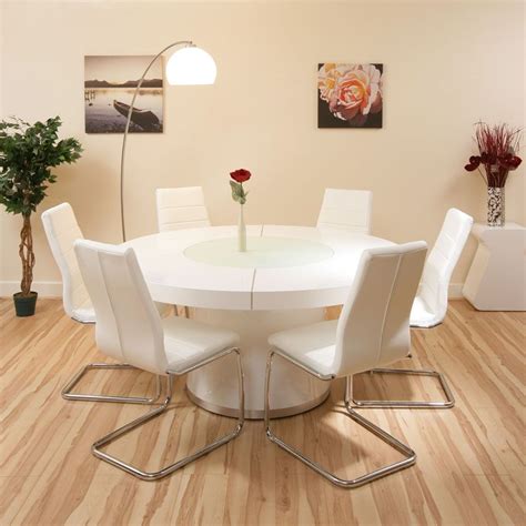 15 White Round Table Design Ideas For Extravagant Look Of Your Dining