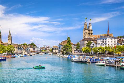 Zurich es el fiel reflejo tanto de la suiza financiera y empresarial, como de la suiza histórica y cultural y de la suiza más cosmopolita y elegante. Tiempo Zurich - Suiza : prevision meteorologica gratis de ...