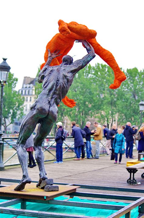 Paris Juin 2016 141 Des Sculptures Sur Le Pont Des Arts Flickr