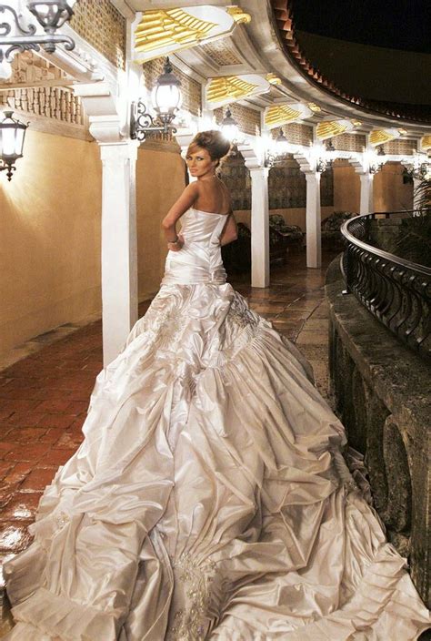 Do You Know That 8 Of The Worlds Most Expensive Wedding Dresses