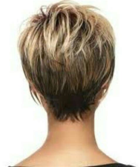 Discover the information about trendy short haircuts for men of all ages. Robin Wright hair back view | Short hair with layers ...