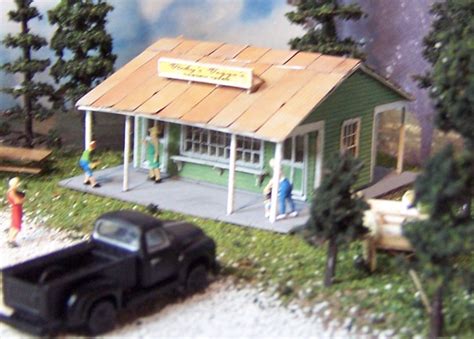 N Scale Rslaserkits 3042 Country Store Undecorated