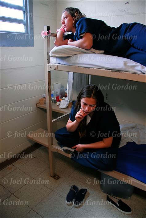 Female Inmates In Putnam County Jail Cell Joel Gordon Photography