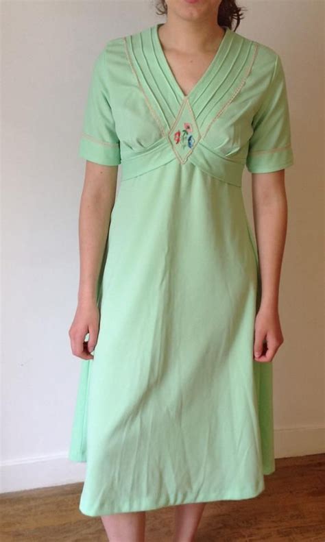 French Vintage 70s Dress Green Dress Pastel Dress Etsy Vintage Dress 70s Green Dress 70s Dress