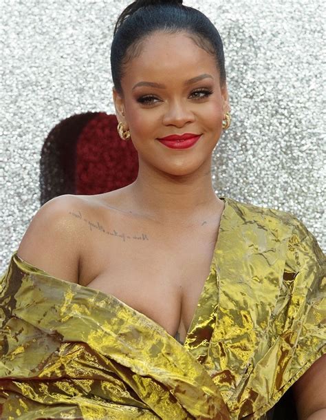 Rihanna Adopte La Frange Et Elle Est Sublime Elle