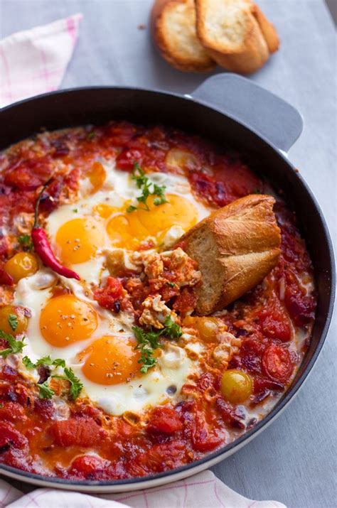 eggs tomato breakfast skillet recipe — eatwell101