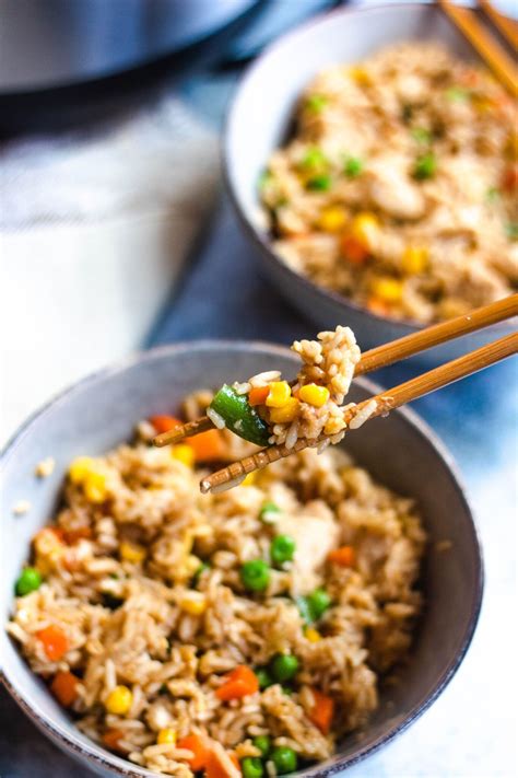 Set saute mode on instant pot and heat 2 tablespoons of vegetable oil. This Instant Pot Chicken Fried rice is amazing! It tastes ...