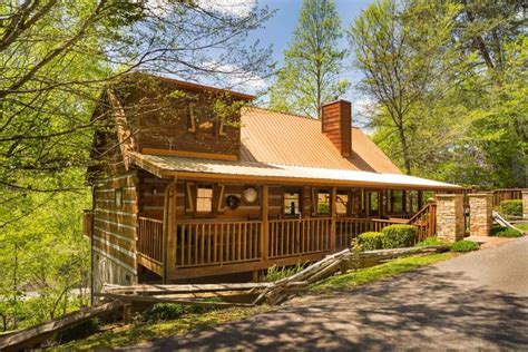 Welcome to the hidden mountain resort in pigeon forge, tennessee. Pin on LOG HOME DESIGN...IDEAS & DECOR