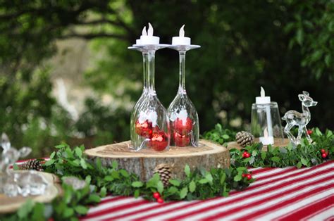 See more ideas about christmas table settings, christmas table, christmas centerpieces. Outdoor Christmas Ideas | Be A Fun Mum