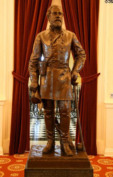 General Robert E Lee Statue By Rudulph Evans In Virginia State Capitol