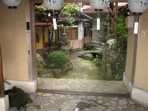 Garden landscaping design garden japanese garden patio ideas zen photograph by: 20 Lovely Japanese Garden Designs for Small Spaces
