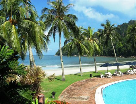 It is 1 mile from the center of pangkor island. pangkor island beach resort,malaysia