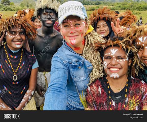 Indonesia Papua New Image And Photo Free Trial Bigstock