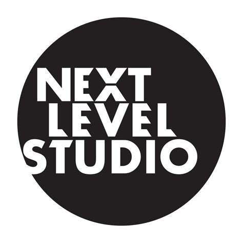 Pompom Next Level Studio