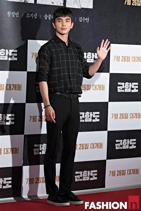 2.랄프 로렌, 현대백화점 압구정점에 국내 첫 퍼플 라벨 매장 오픈. 패션엔 :: 패션엔 포토 유승호-박보검-강하늘, 군함도 접수한 ...