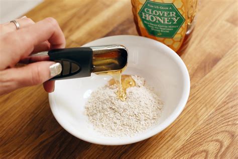Honey acts as a natural humectant. How to Make an Easy Three-Step Oatmeal Facial Mask ...