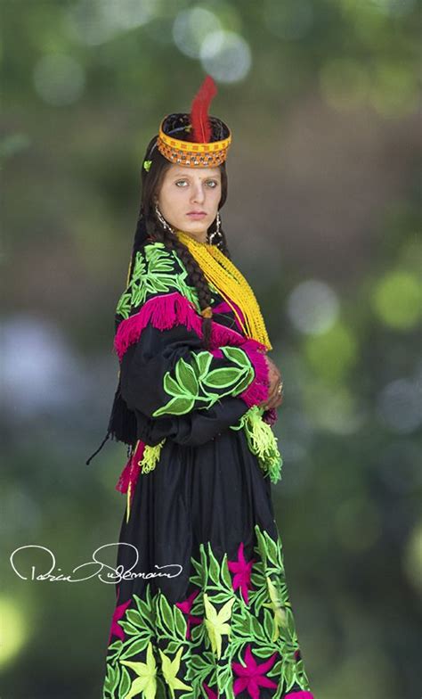 Kalasha Girl Kalash People Costumes Around The World Pakistani Culture