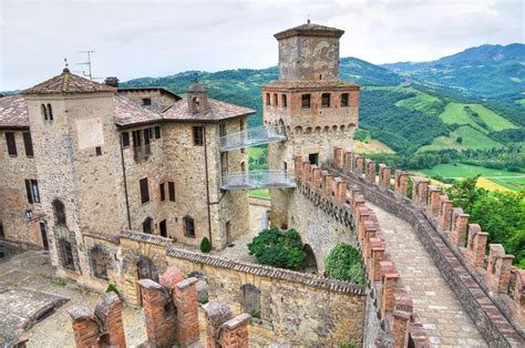 7 Villages in Emilia-Romagna You'll Fall in Love With | ITALY Magazine