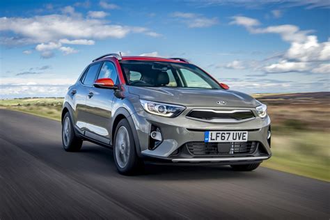 kia-stonic-hybrid-2019-specs-and-on-sale-date-drivingelectric